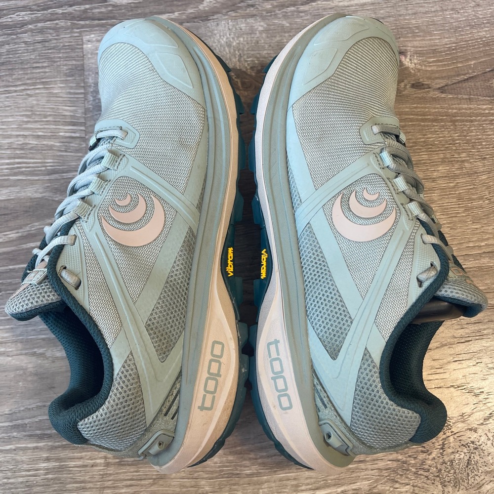 Topo Athletic Terraventure 4 Women 9 Sage Tan Trail Running Shoes Vibram 3mm